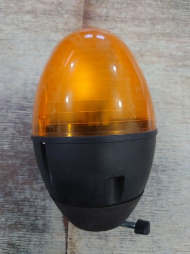 Large amber rotating beacon - large,