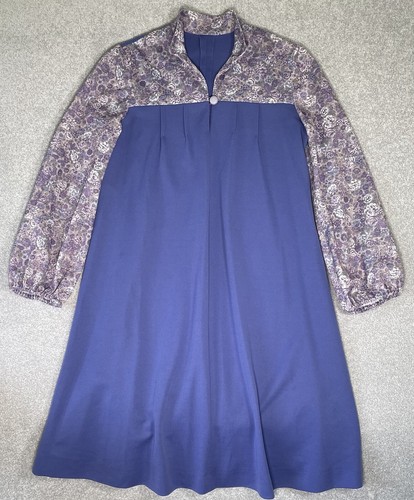 Vintage women nightgown - women’s,