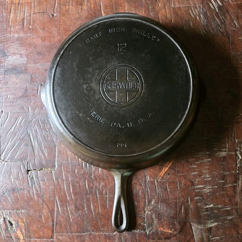 Antique griswold cast iron 12 - antique,