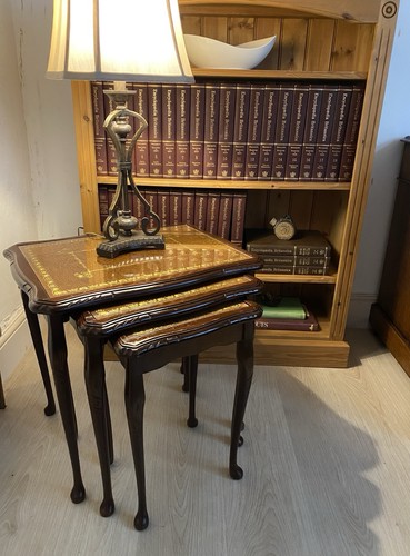 Vintage mahogany large nest - nest, of