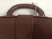 Stunning Vintage Brown Leather Gladstone Style England Briefcase/Attache & Key