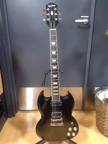 Epiphone modern figured - sg,