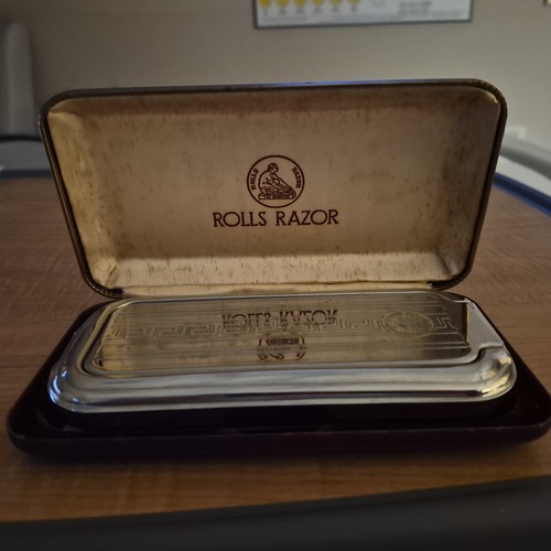 Vintage 1958 rolls razor - vintage,