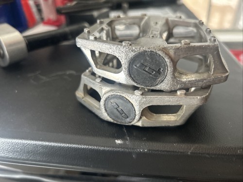 Platform pedals pair 2 in - gt, 1/2