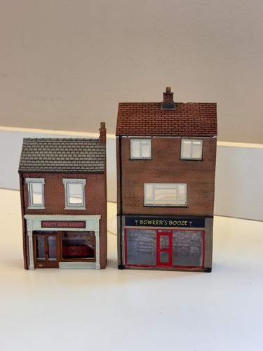 Bachmann low relief terraced - bachmann,