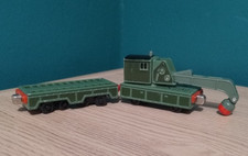 Take Along n play Thomas The Tank & Friends Train Breakdown Crane & Flatbed