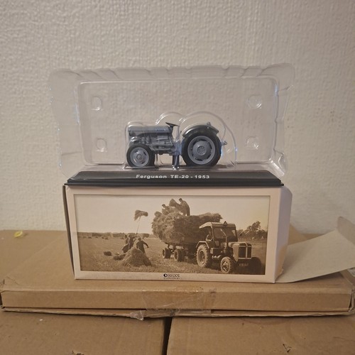 Atlas scale tractor - scale,