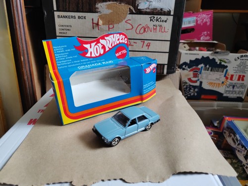 Boxed model vintage - model,