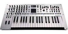 Roland GAIA 2 Synthesizer