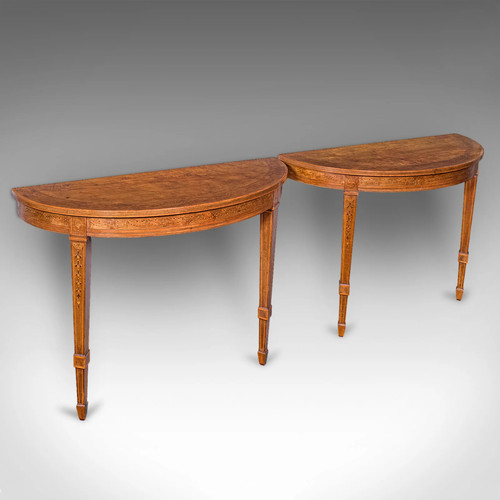 Pair antique demi lune - demi,