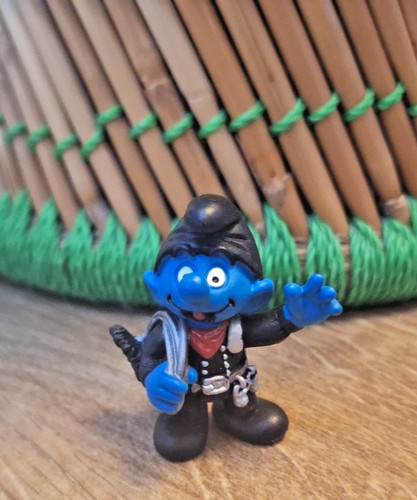 Vintage smurf smurfs figure - vintage,