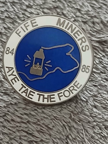 Fife miners strike badge