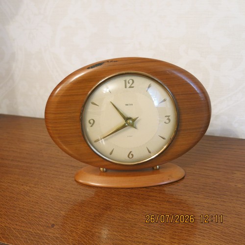 Smiths vintage wooden carriage - vintage,