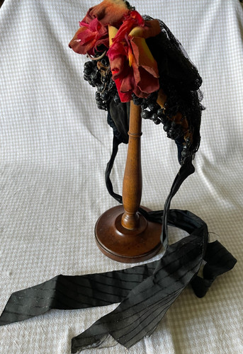 Antique french hand - french,