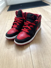 Air Jordan 1 Mid 'Alternate
