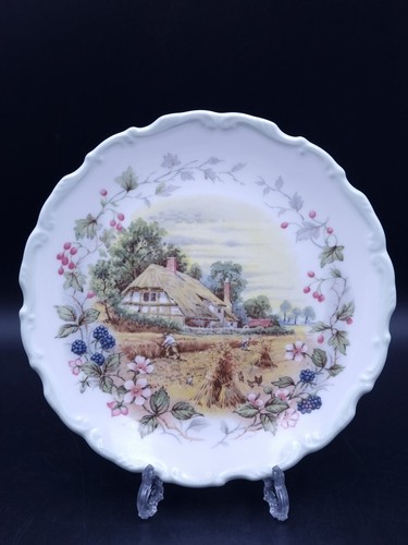 Royal albert cottage - albert, garden