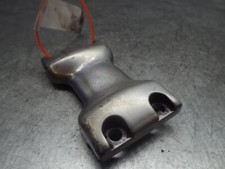 Yamaha XV750 XV1100 Virago Twinshock 1984-On Front Mudguard Mount Bracket 