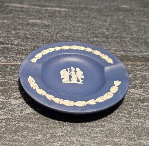 Wedgewood jasperware blue and - jasperware,