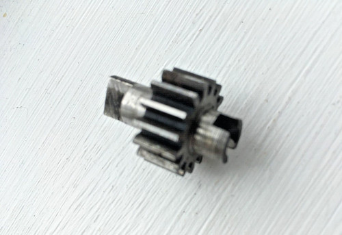 1383 oil pump feed gear - feed,