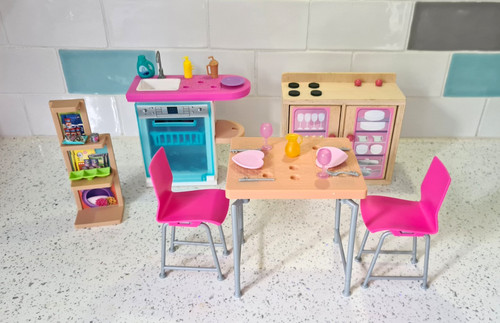 Barbie kitchen set with - with, table