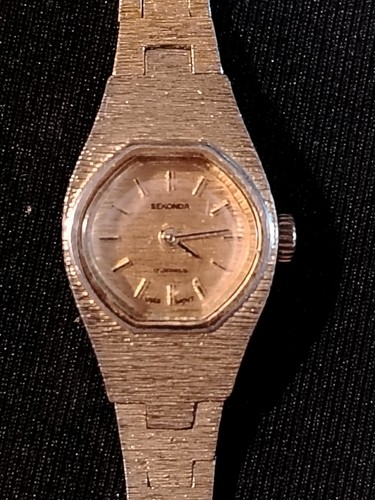 Old sekonda swiss - old,