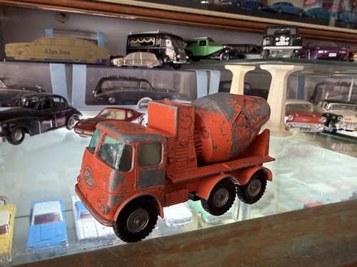 Matchbox erf rmc concrete - matchbox,