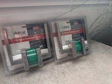 2x ikonic Victoria Passage