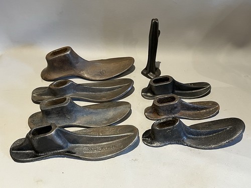 Antique cast iron cobbler - cast,