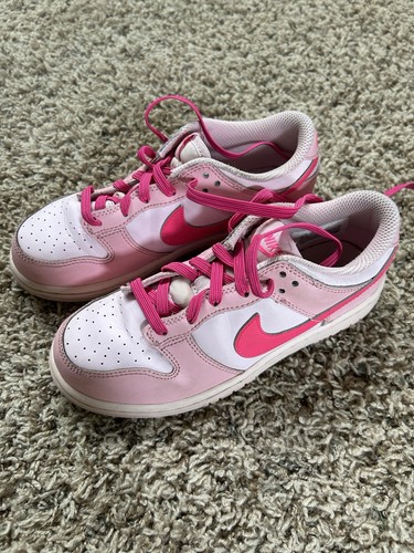 Nike dunks triple - dunks,