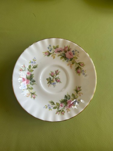 Royal albert moss - moss, rose