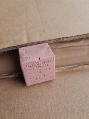 Renault multiuse pin pink - renault,