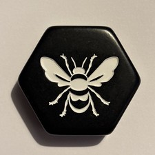 Hive Carbon Replacement Tile Queen Bee 4.3cm Black Gaming Piece