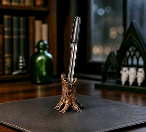 Tree trunk pen - trunk, holder