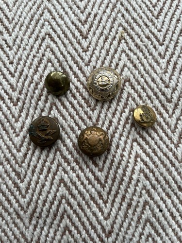 Military buttons devonshire - -,