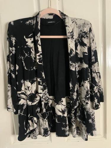 Roman black cream - roman, floral