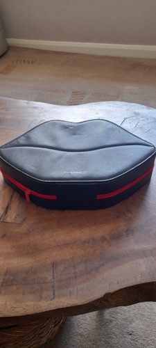 Mac limited edition lip - mac, case