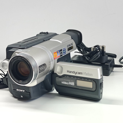 Sony handycam ccd trv208e - sony, ccd-trv208e