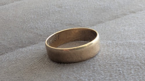 9ct gold mens ring thick - 9ct,