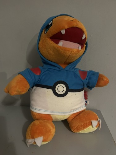 Pokemon charmander in blue - in,