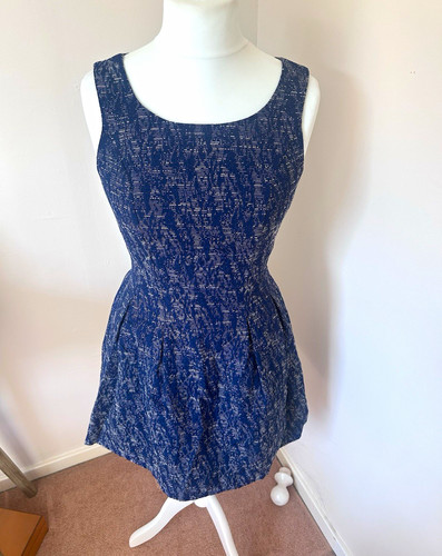Next blue geometric line - next,