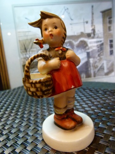 Vintage goebel hummel little - goebel,