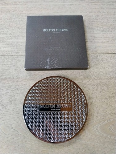 Molton brown luxury candle - molton, lid