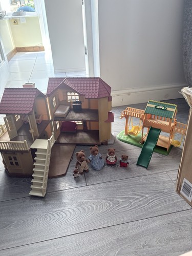Sylvanian families house lot - families,