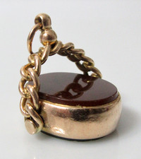 9ct Gold Fob - Antique 9ct Gold Oval Bloodstone Carnelian Swivel Fob Pendant