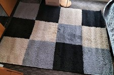 LARGE BLACK AND IVORY WHITE/CREAM SQUARES NON SHEDDING MODERN RUG 160x230cm