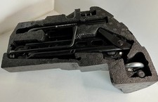 VAUXHALL CORSA D SPARE WHEEL JACK AND BRACE TOOL KIT IN HOLDER. 06-14. 13299889