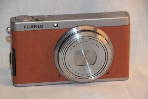 Fujifilm xf1 lens control - fujifilm,