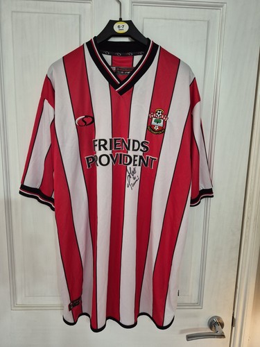 Southampton home football - home,