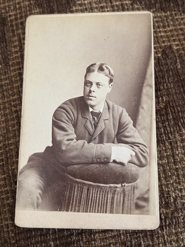 Victorian cdv photo young man - victorian,
