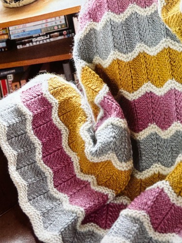 Soft knit chevron design - knit,
